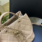 Chanel bucket bag Caviar calfskin Beige - 6