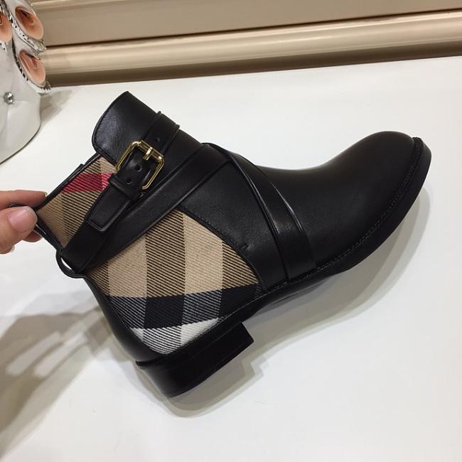 Burberry Boots 001  - 1