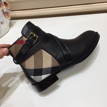 Burberry Boots 001 