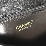 Chanel Palm print calfskin clutch 002 - 3