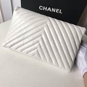 Chanel Palm print calfskin clutch White - 3