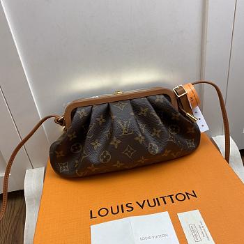 Louis Vuitton BOURSICOT EW M45229