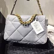 Chanel 19 flap bag Grey - 5