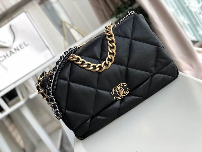 Chanel 19 Flap Large Bag Black - 1
