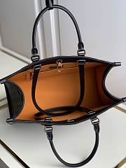 Louis Vuitton ONTHEGO Black MM size  - 3