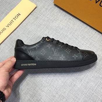 Louis Vuitton Sneakers 001