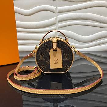 LV Mini Boite Chapeaux M44699