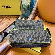 Fendi FF Baguette Large size  - 3