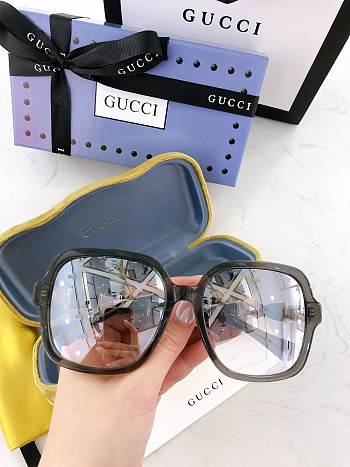 GUCCI Sunglasses 002
