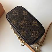 LV Phone Box M44914 - 3