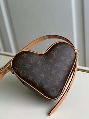 LV Heart Monogram Crossbody Logo Shoulder Bags - 3