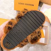 LV fur slippers - 5