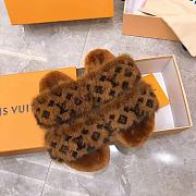 LV fur slippers - 4