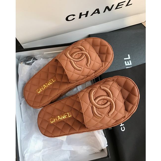 Chanel slippers in several colors - 1