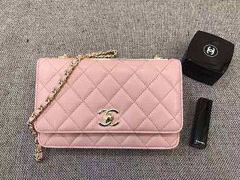 Chanel WOC pink
