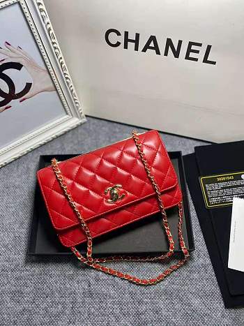 Chanel WOC red
