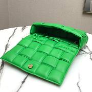 Bottega Veneta The Chain Cassette Green Bag - 6