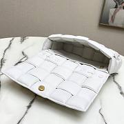 Bottega Veneta The Chain Cassette White Bag - 5