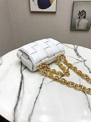 Bottega Veneta The Chain Cassette White Bag - 2