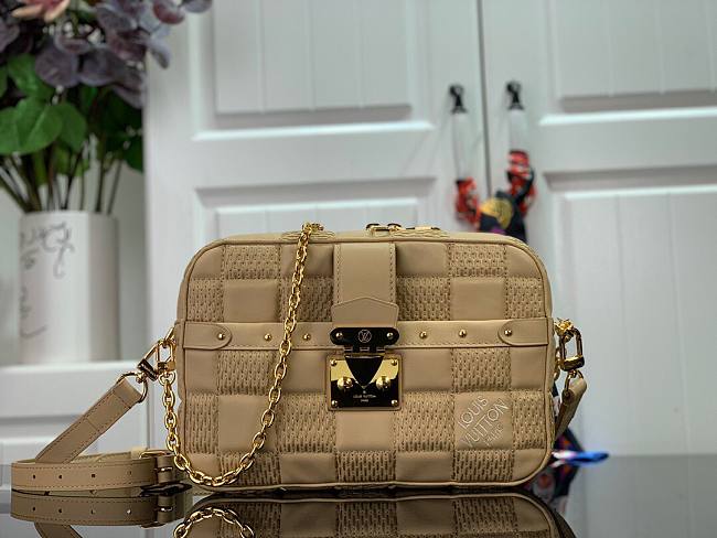 Louis Vuitton Troca PM H27 in Beige M59116 - 1