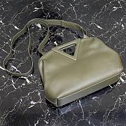 Bottega Veneta top handle bag in camping  - 4