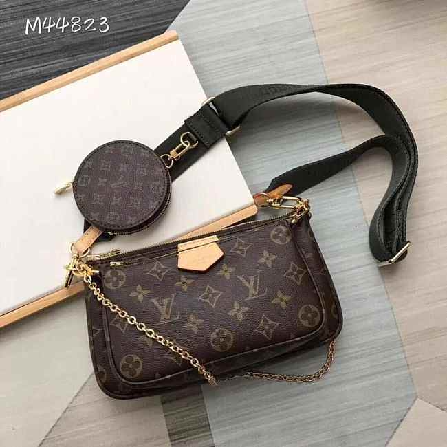 Multi Pochette Accessoires Monogram Green Strap M44823 - 1