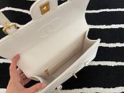 Chanel FlapBag White Leather AS2696 - 6