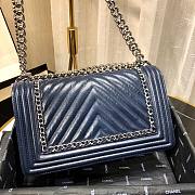 Chanel Medium Crinkled Calfskin Chevron Boy Flap Bag Blue - 2