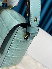 Chloe mini C bag in blue - 5