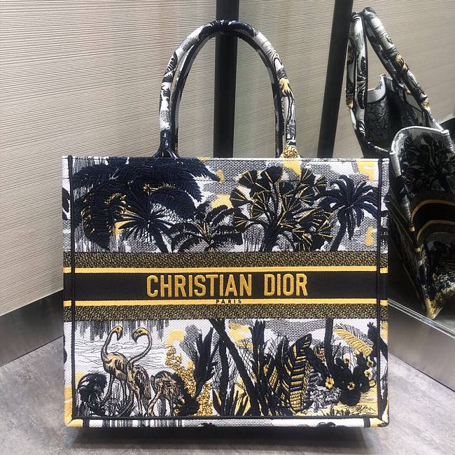 DIOR Book Tote Jungle Embroidery 41cm  - 1