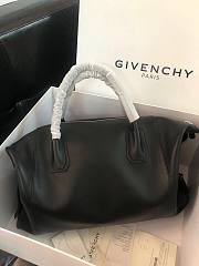 Givency Medium Antigona Soft Bag In Black Leather - 6