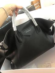 Givency Medium Antigona Soft Bag In Black Leather - 5