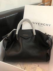 Givency Medium Antigona Soft Bag In Black Leather - 3