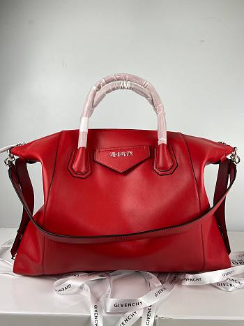 Givency Medium Antigona Soft Bag In Red Leather