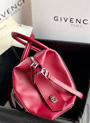Givency Small Antigona Soft Bag In Pink Leather  - 2