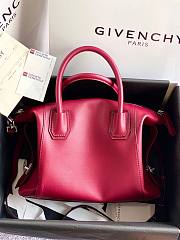 Givency Small Antigona Soft Bag In Pink Leather  - 5