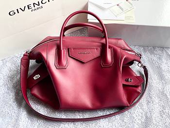 Givency Medium Antigona Soft Bag In Pink Leather