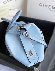 Givency Small Antigona Soft Bag In Blue Leather - 3