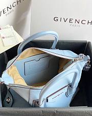 Givency Medium Antigona Soft Bag In Blue Leather - 3
