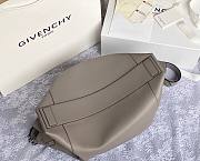 Givency Medium Antigona Soft Bag In Gray Leather - 2
