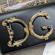 D&G Nappa leather DG Girls shoulder bag in black - 6