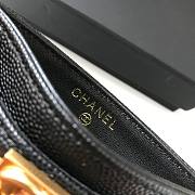 Chanel card holder in gold hardware - 4