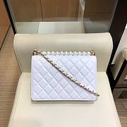 Chanel pearl Woc leather rhombic flap bag in white - 6