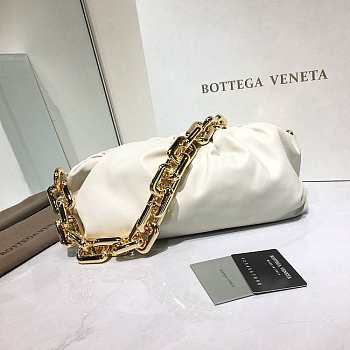 Bottega Veneta The Chain Pouch white shoulder bag