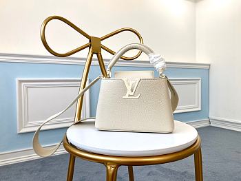 Louis Vuitton Capucines White BB 21cm M53960
