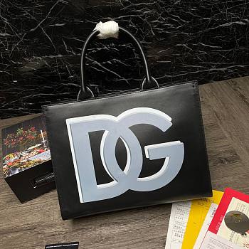 Dolce & Gabbana Beatrice DG leather tote bag 