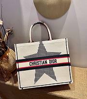 Dior Tote Book Emroided White Star 41 cm - 4