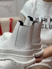 Alexander McQueen Boots Leather in White - 2