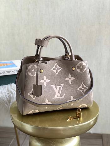 Louis Vuitton Montaigne MM in Gray M41048