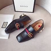 Gucci Flats with Pearl - 1